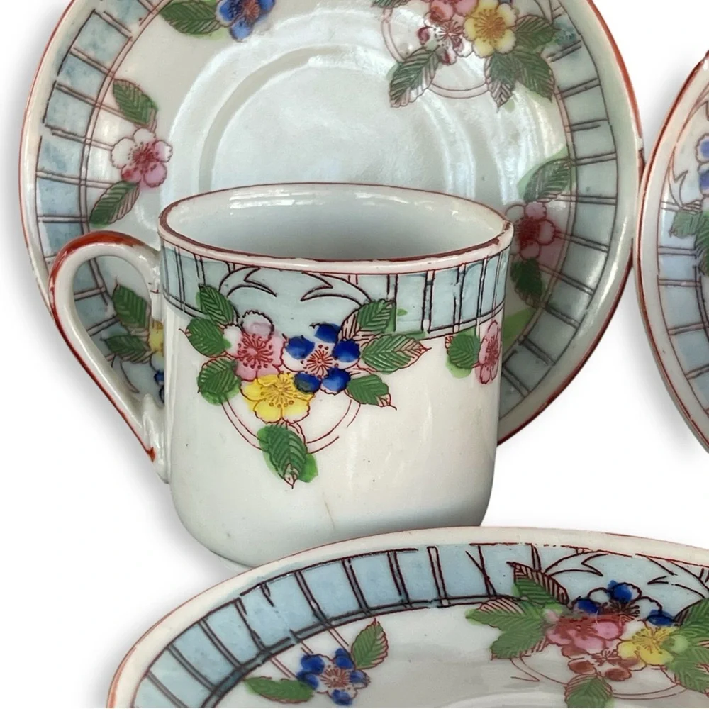 Post War Floral Patterned Porcelain Demitasse Teacup Saucer 5pc. Set